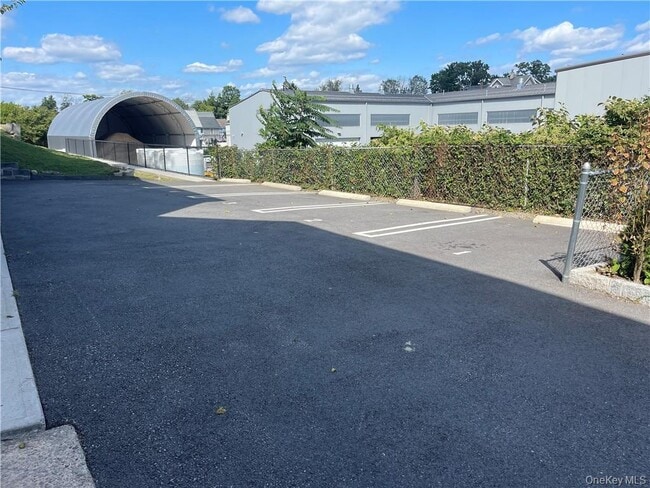 Building Photo - 227-229-229 S Ridge St