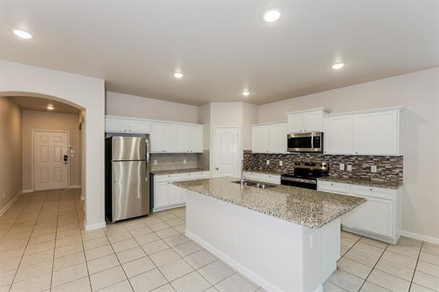 Building Photo - 9430 Smoke Tree Dr