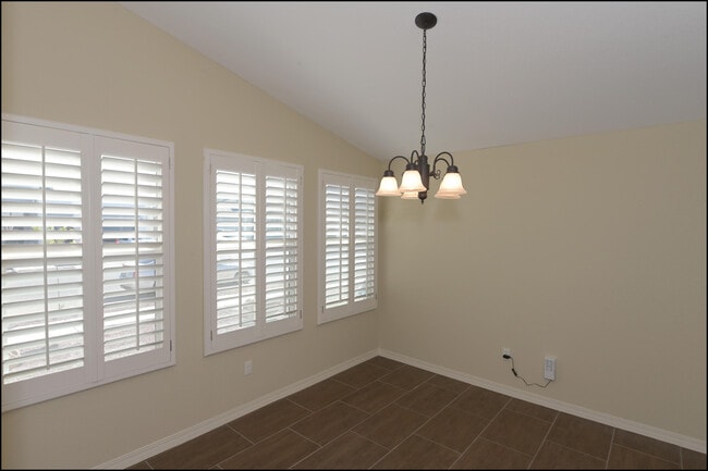 Building Photo - 3131 Red Orchard Dr