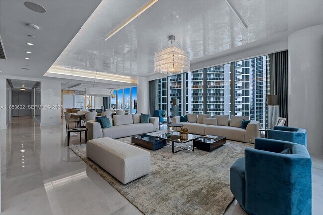 Building Photo - 17975 Collins Ave