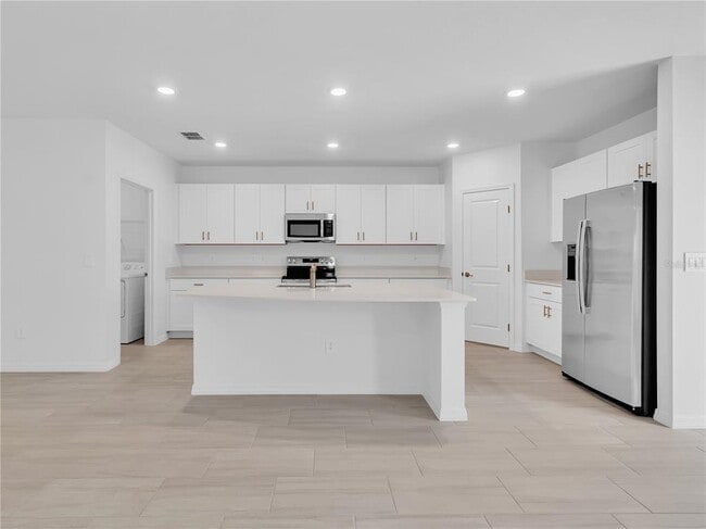 Building Photo - 6115 Blue Paloma Ct