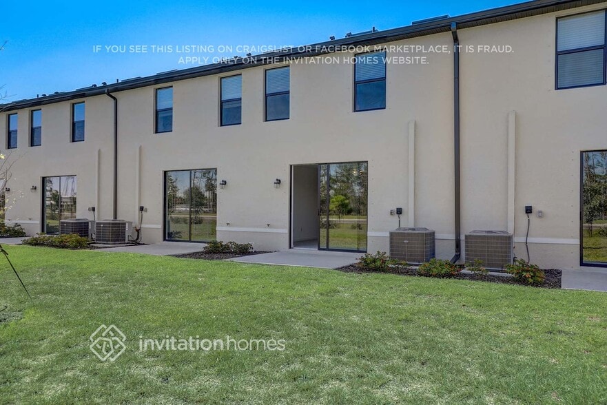 Building Photo - 2065 E Landings Wy