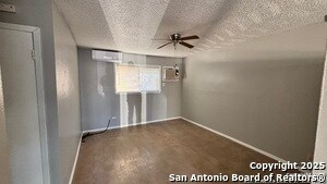 Building Photo - 5602 Bienville Dr