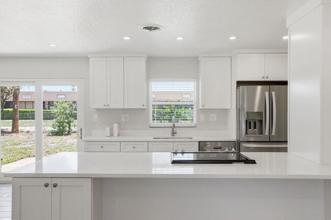 Building Photo - Remodeled SODO Home Available Now