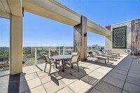 Building Photo - 9870 Gaylord Dr