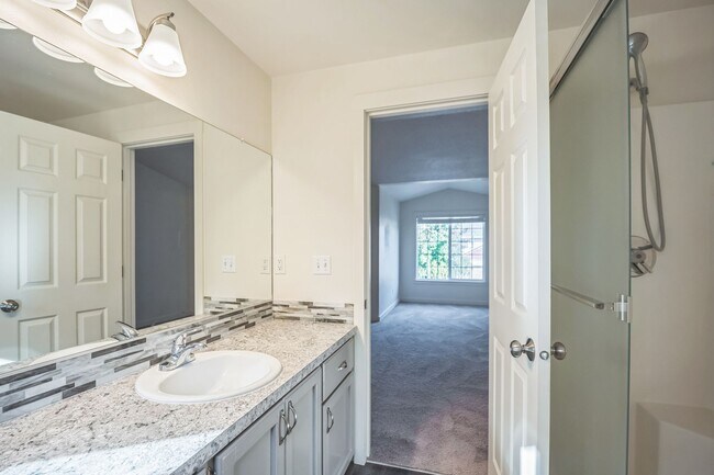 Building Photo - 3114 SE Tumblestone Dr