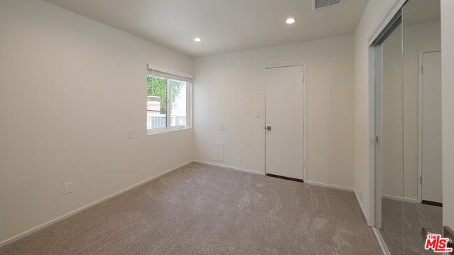 Building Photo - 3102 Granville Ave