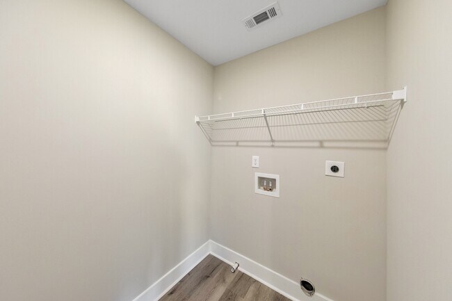 Building Photo - 336 Nobleman Way