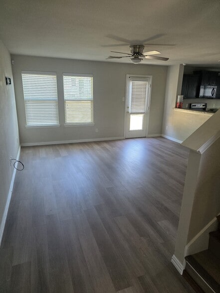 Building Photo - 1336 Glen Garden Dr