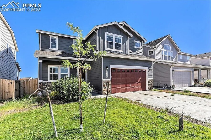 Building Photo - 9736 Wando Dr