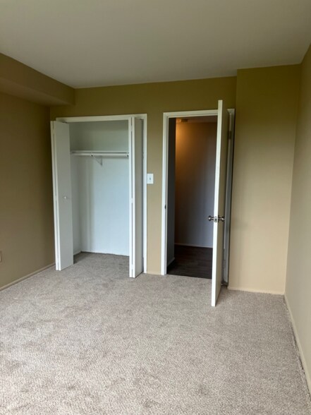Building Photo - 12 S Van Dorn St
