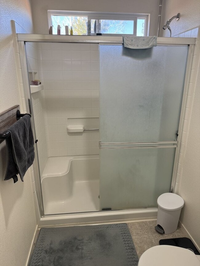 Building Photo - 17605 Alexandria Ct