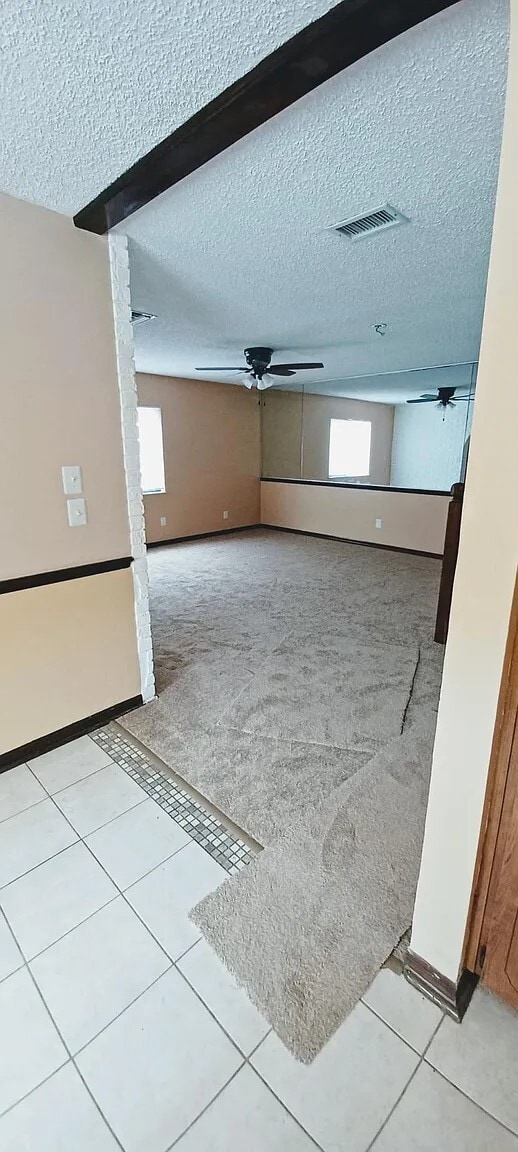 Building Photo - 2111 Oak Meadow Cir