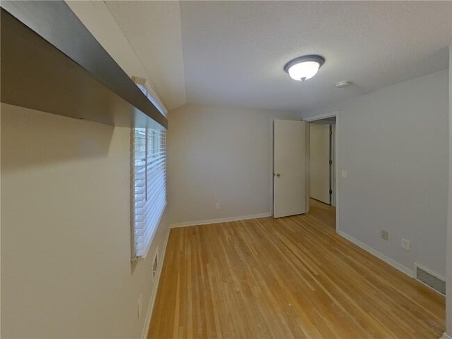 Building Photo - 13408 Colfax Ave S