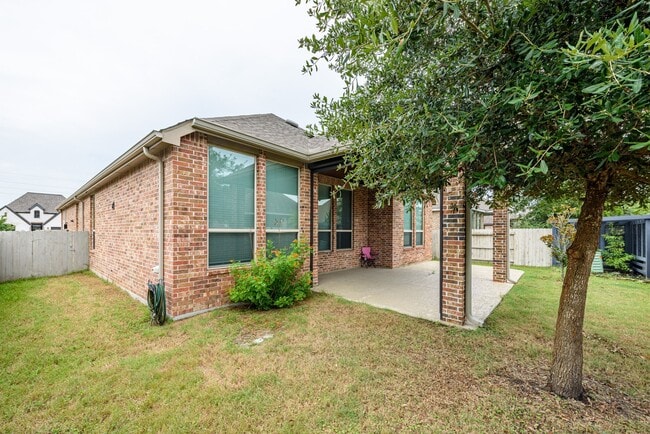 Building Photo - 2116 Blackhawk Ridge Ln