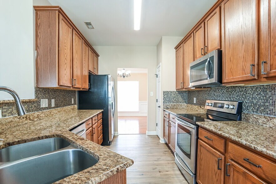 Building Photo - 7411 Stillbrook Bend Ct