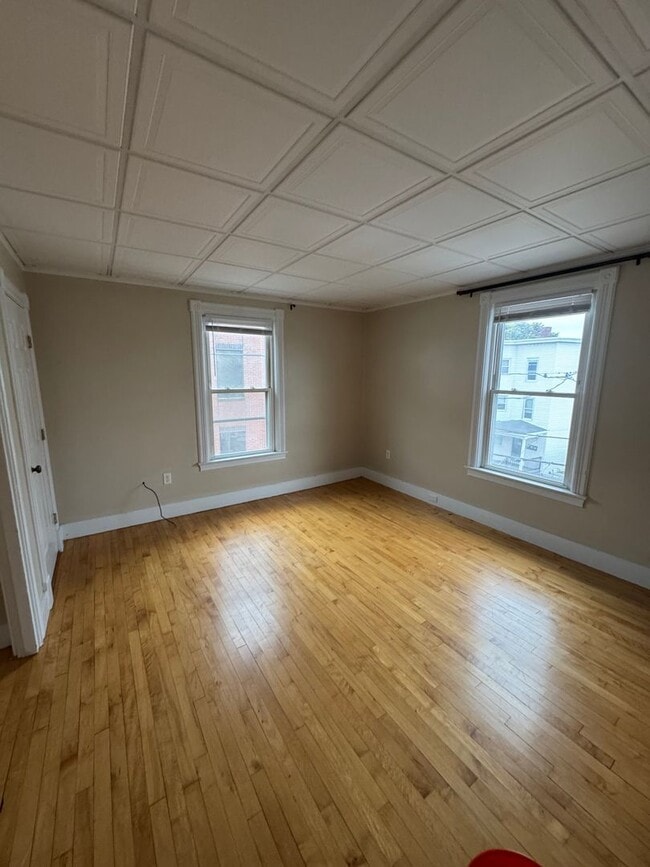 Building Photo - 14 Boynton St