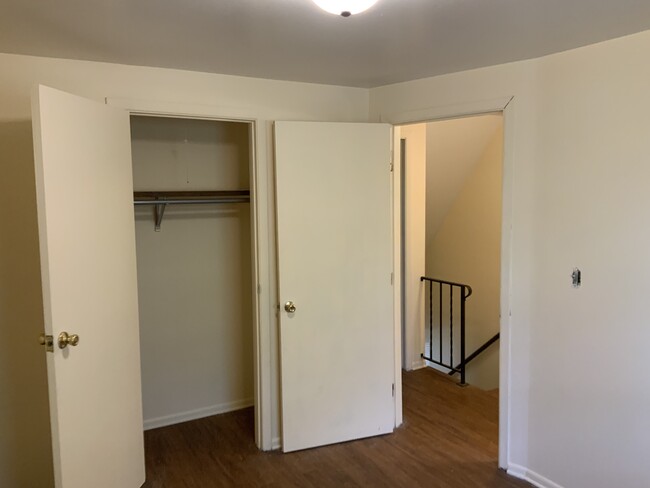 Building Photo - 5720 Beechcroft Rd