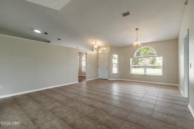 Building Photo - 109 Brookhollow Cir