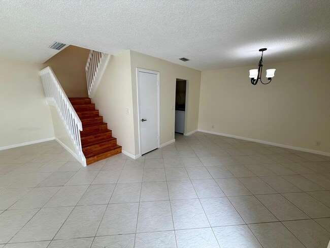 Building Photo - 1809 N Congress Ave