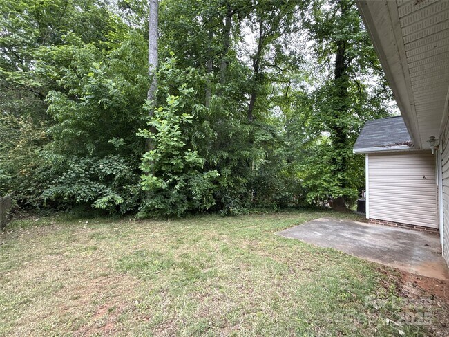 Building Photo - 6523 Rockwell Blvd