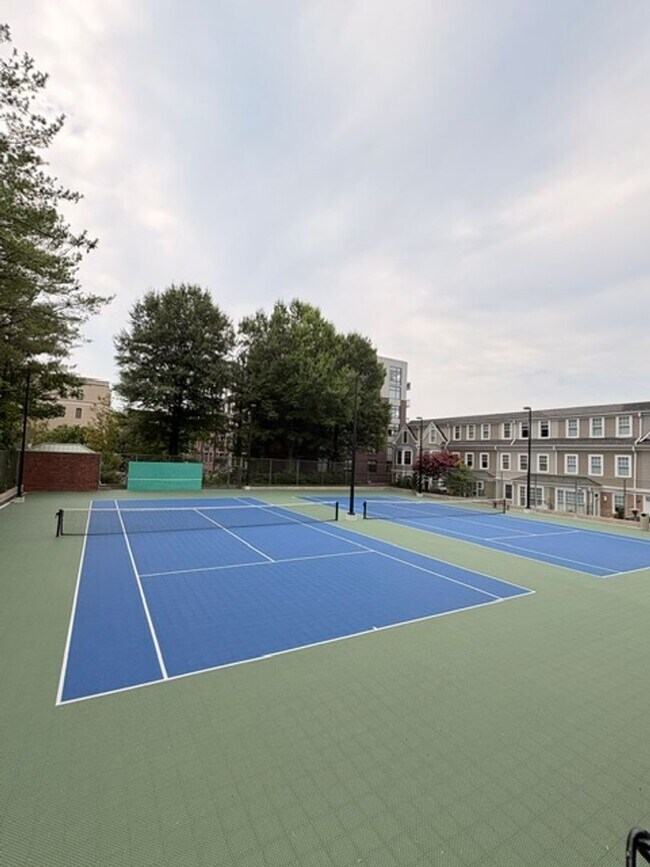 Building Photo - 7500 Woodmont Ave