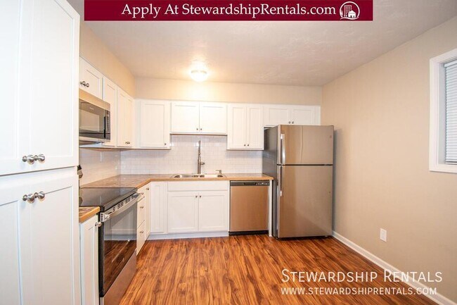 Building Photo - 32786 E Pearl St