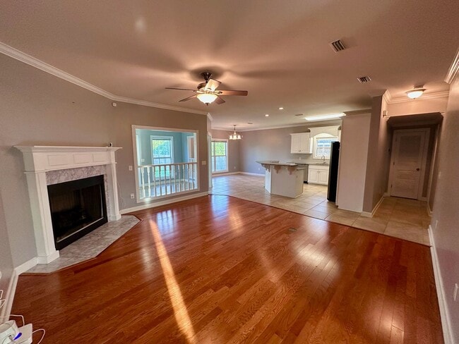 Building Photo - Available NOW -104 Planters Court