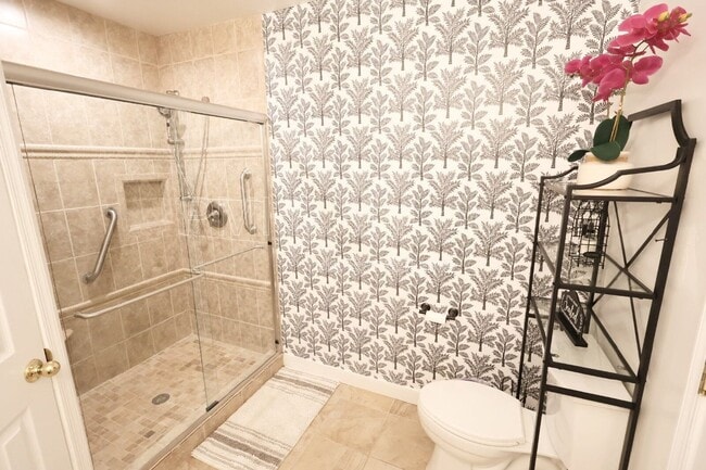 Building Photo - 10502 Crowncrest Ct