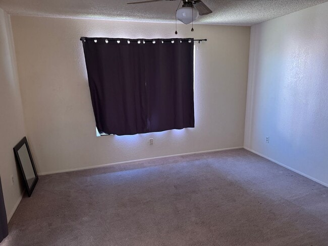 Building Photo - Visa Del Valle Townhome with Community Poo...