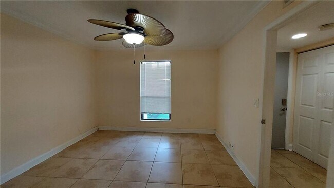 Building Photo - 455 Alt 19