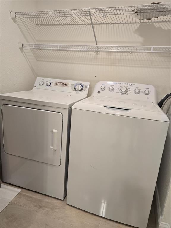 Building Photo - 4170 Central Sarasota Pkwy