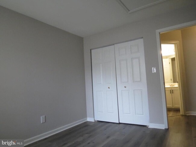 Building Photo - 16202 Ellipse Terrace