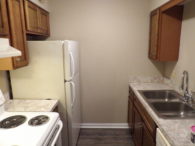 Building Photo - 434 Harrodswood Rd