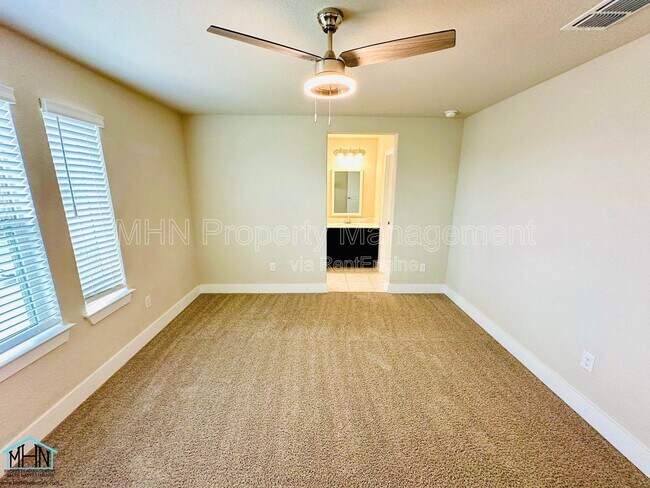 Building Photo - 14906 Palmer Crk