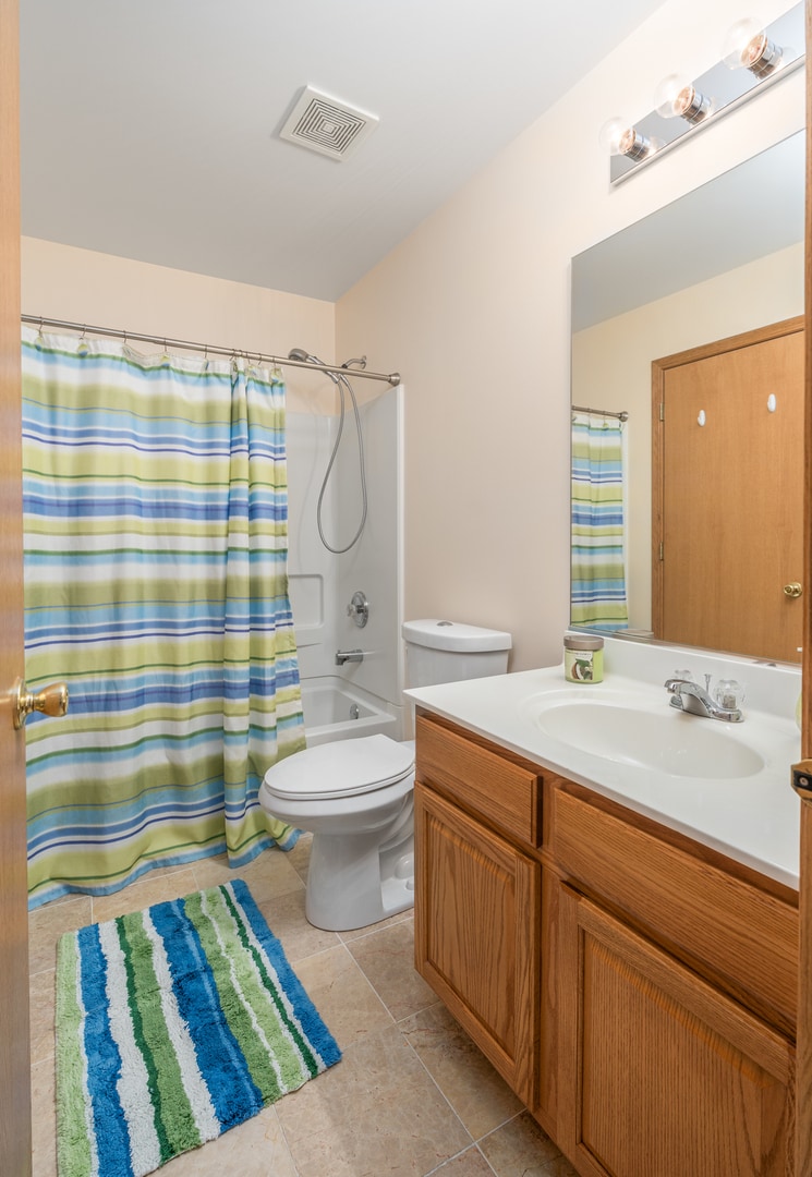 Building Photo - 1440 Millbrook Dr