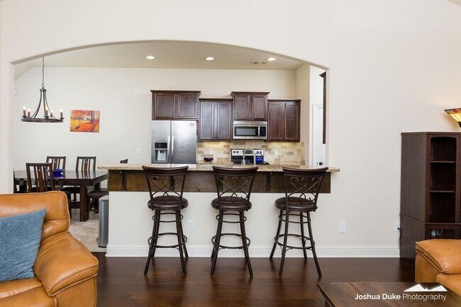 Building Photo - Stunning home in Hamptons Subdivision w/an office! Near Stonebridge Meadows GC!