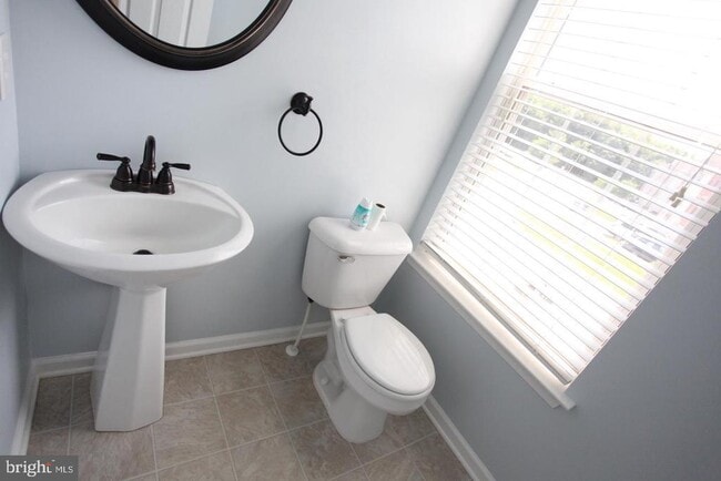 Building Photo - 29 Wicklow Rd