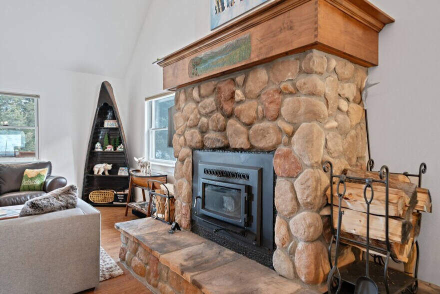 Building Photo - 420 Colt Rd