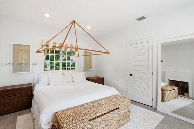 Building Photo - 4108 Palmarito St