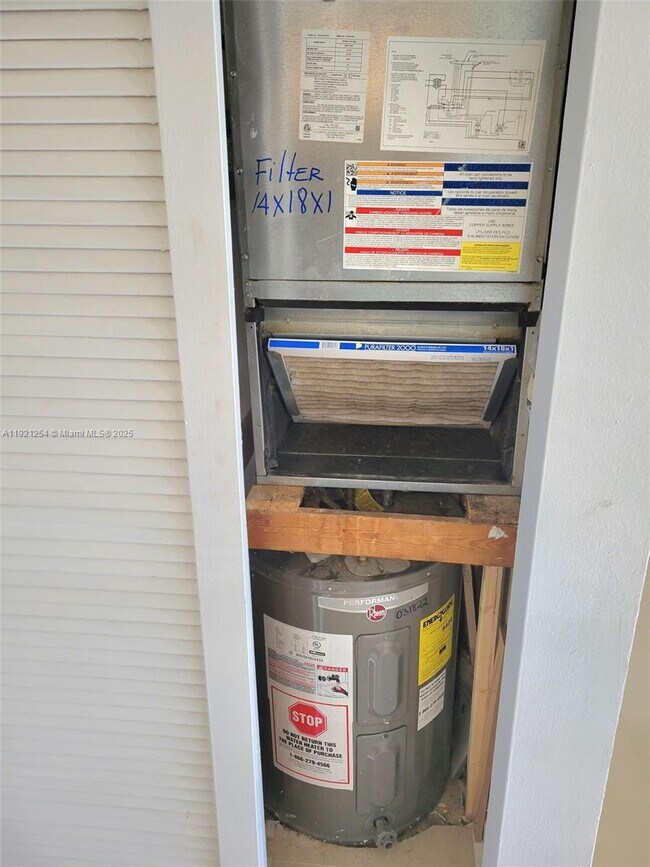 Building Photo - 3600 NW 21st St