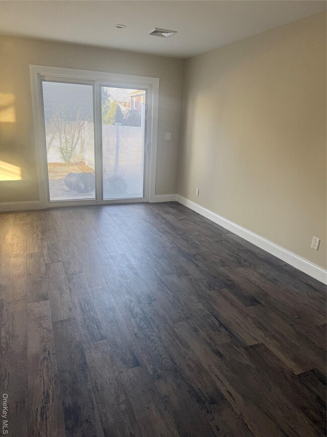 Building Photo - 75 Lenox Ave