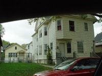 Building Photo - $1,025 &nbsp;&nbsp; Milwaukee, WI