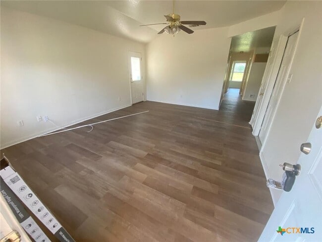 Building Photo - 206 Castellon Ct