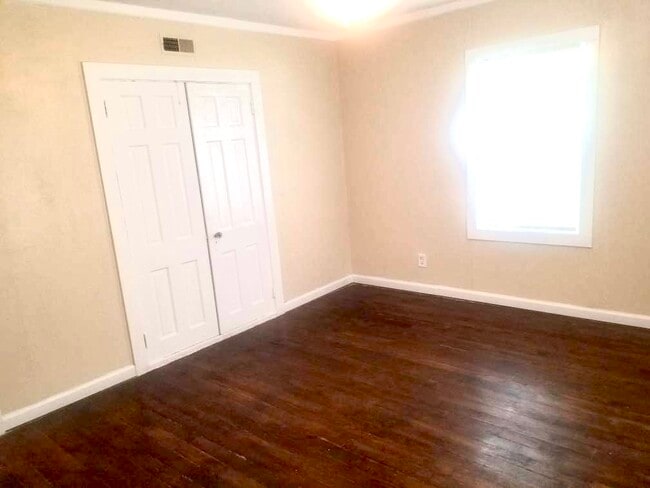 Building Photo - 301 Pennsylvania Ave