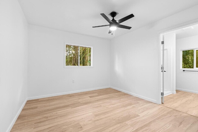 Building Photo - Available Now! 3/1.5 For Rent in HPP