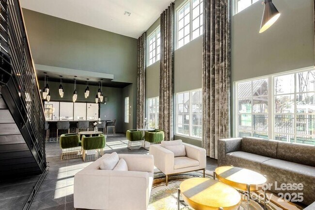 Building Photo - 3110 Doe River Wy