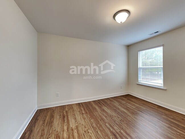 Building Photo - 54 Gregory Dr