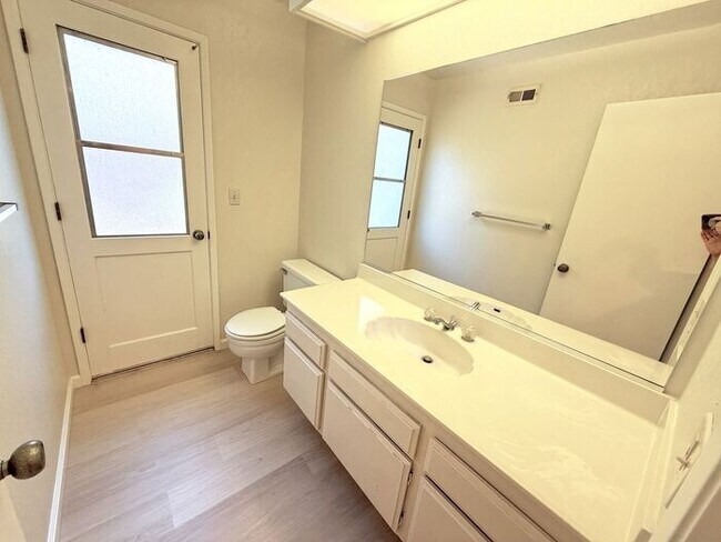 Building Photo - Gorgeous Almaden Valley Home Near Almaden Lake Park!