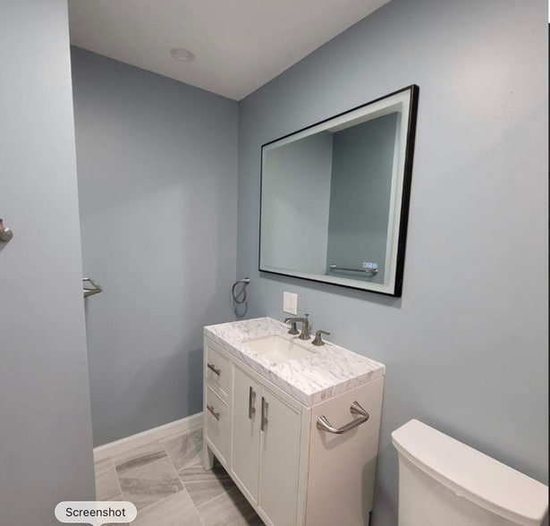 Building Photo - 222 48th St